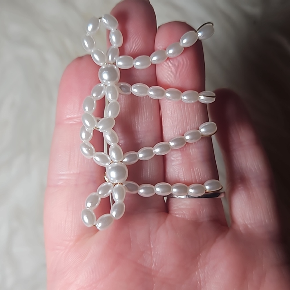 Pearl Promise Earrings - Picture 6 of 9